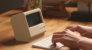 ara Unik Mengubah iPhone Menjadi Macintosh Jadul dengan Elago M4 Stand